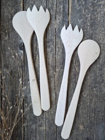 2 Salatbesteck-Sets aus FSC® Buchenholz (4-teilig) für Brandmalerei, Lasergravuren und kreative DIY-Projekte.